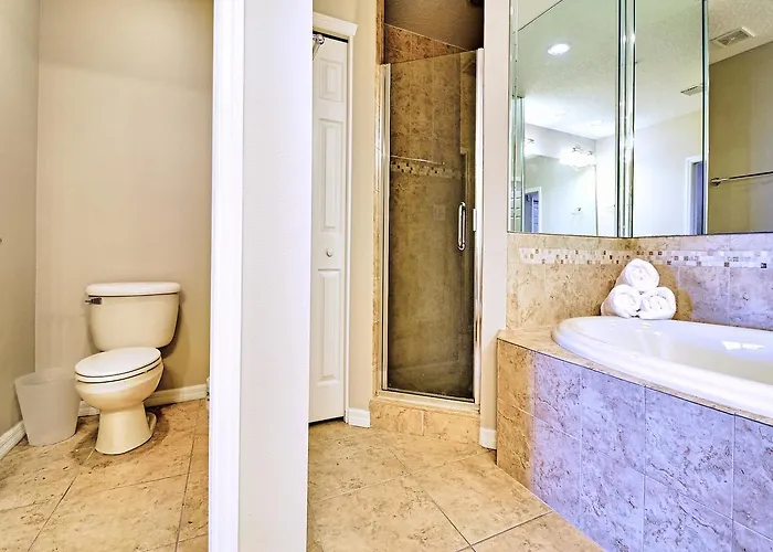 Apartment Harborview Grande 700 Waterfront
